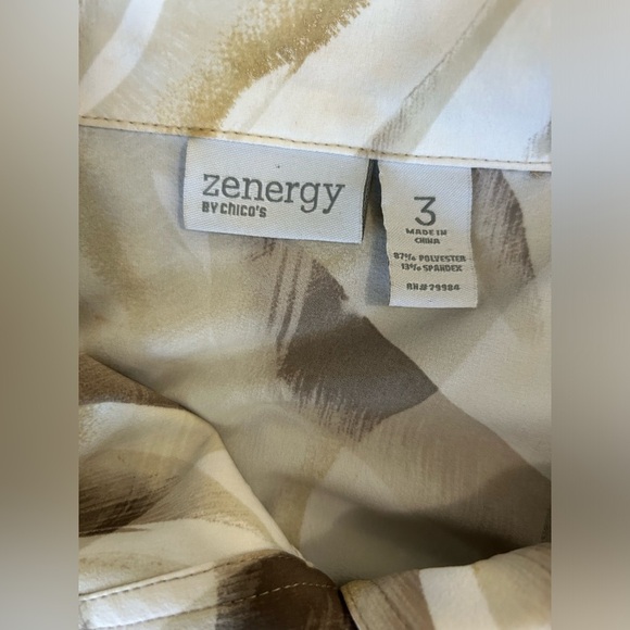 Zenergy by Chico’s lightweight jacket on soft gold design size 3 - Picture 8 of 13
